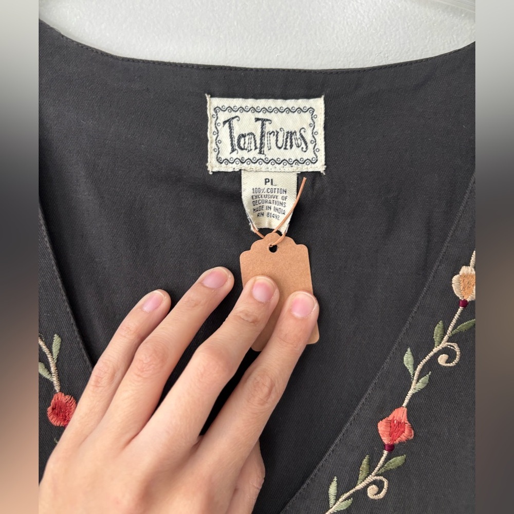 Vintage Cottagecore Grey Black Fairycore Velvet Floral Embroidered Vest - Large - Picture 7 of 7